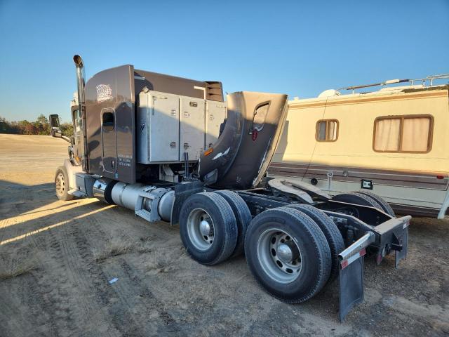 Peterbilt 579 Image 3