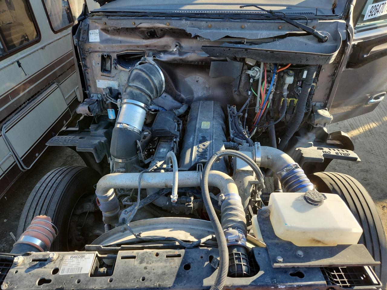 Peterbilt 579 Image 8