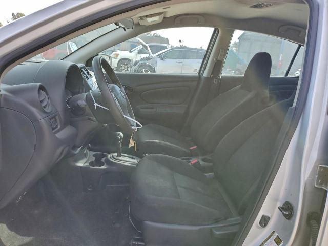Nissan Versa S Image 10