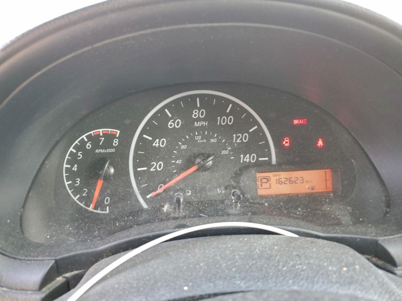 Nissan Versa S Image 9