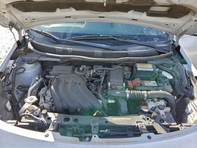 Nissan Versa S Image 4