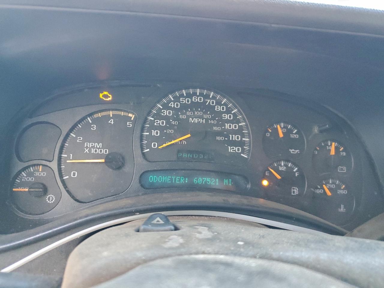 Chevrolet Silverado K2500 Heavy Duty Image 3