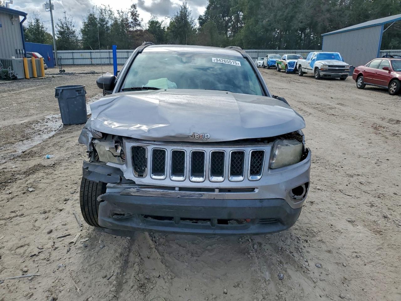 Jeep Compass Sport Image 2