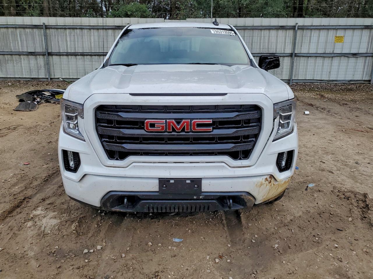 GMC Sierra C1500 Elevation Image 2