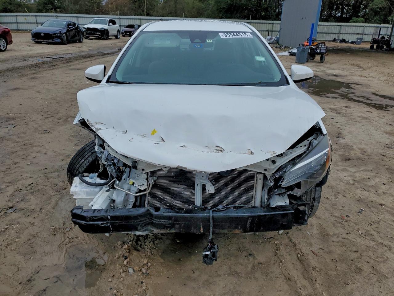 Toyota Corolla L Image 12