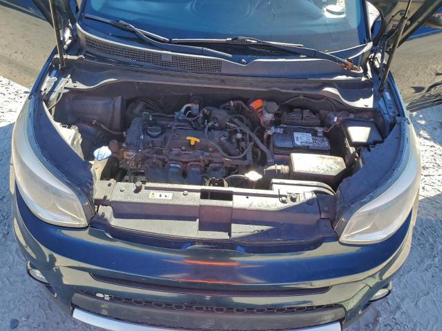 Kia Soul + Image 14