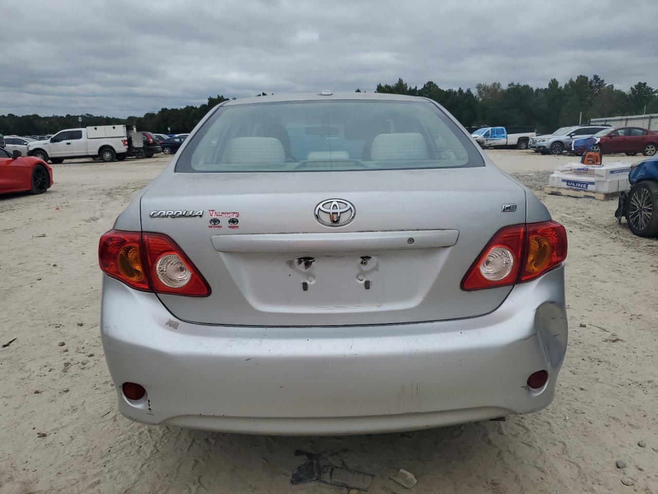 Toyota Corolla Base Image 2