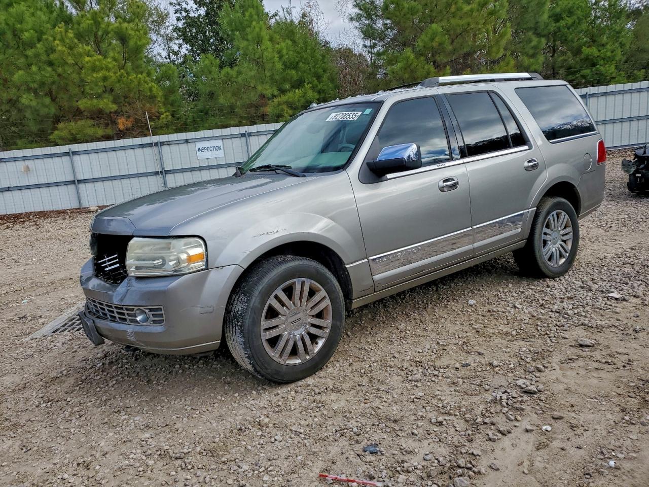 Lincoln Navigator Image 1