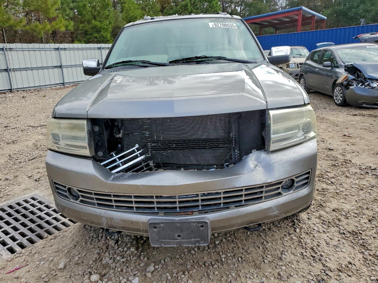 Lincoln Navigator Image 13