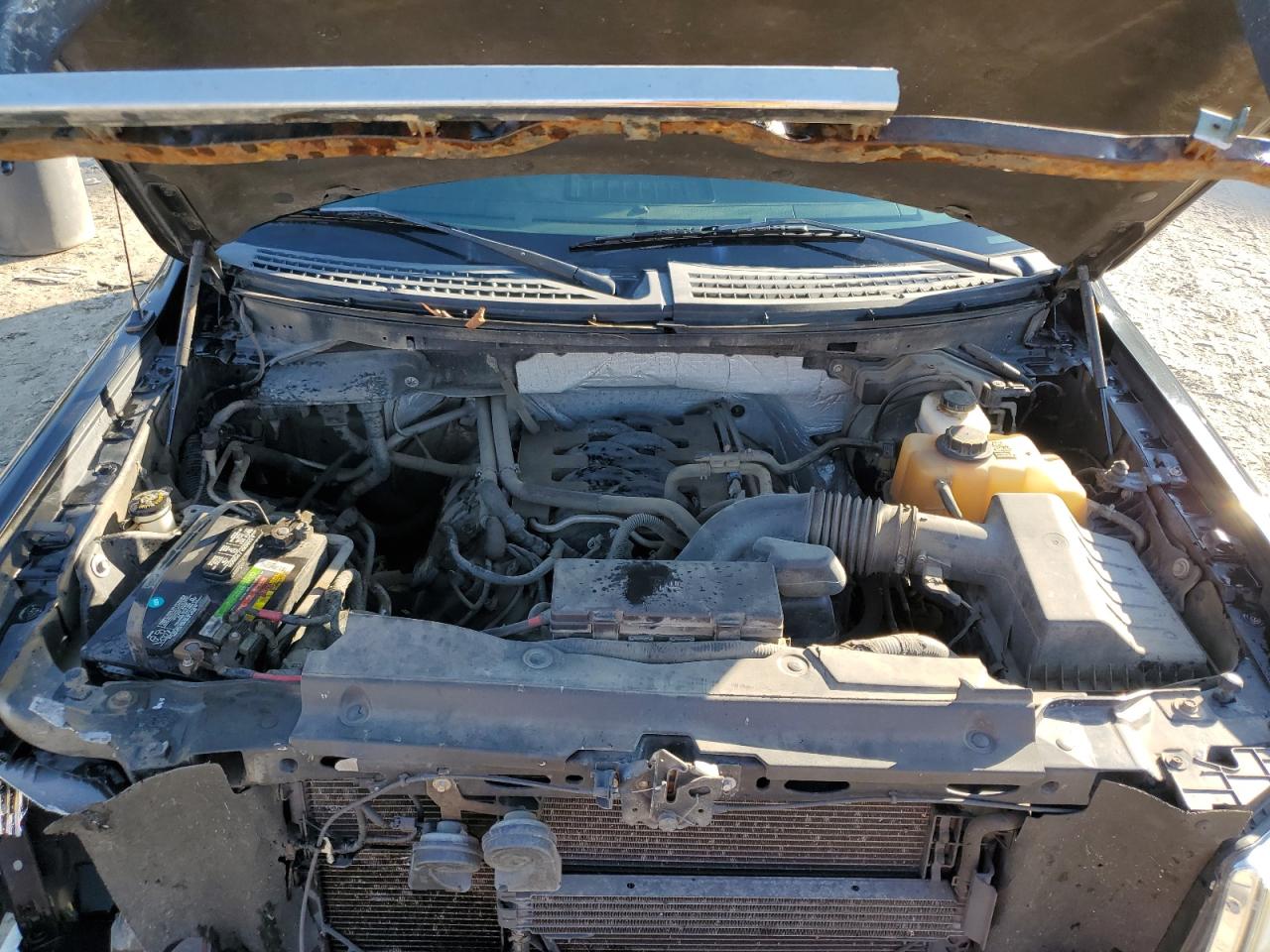 Ford F-150 Supercrew Image 10