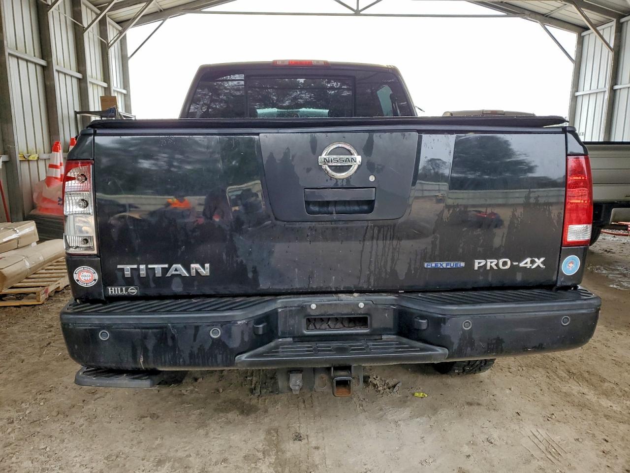 Nissan Titan S Image 4