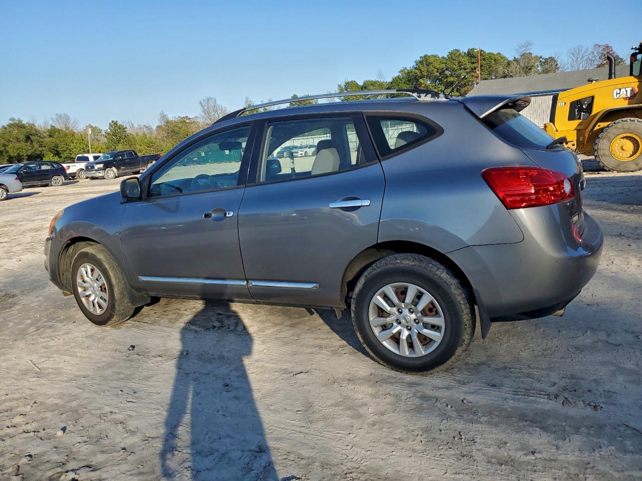 Nissan Rogue S Image 7