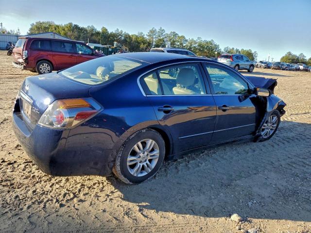 Nissan Altima Base Image 6