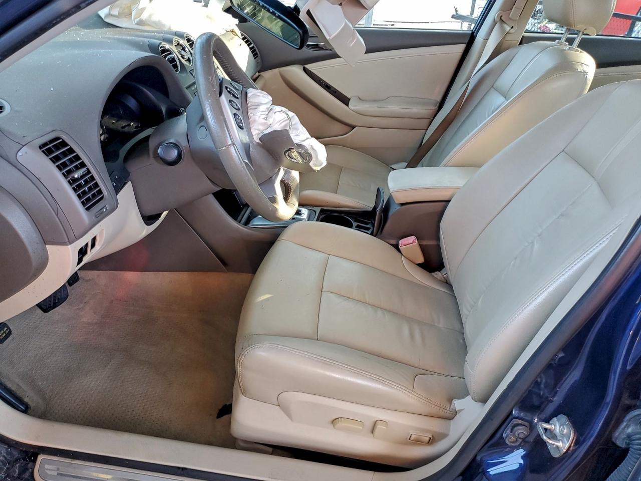 Nissan Altima Base Image 3