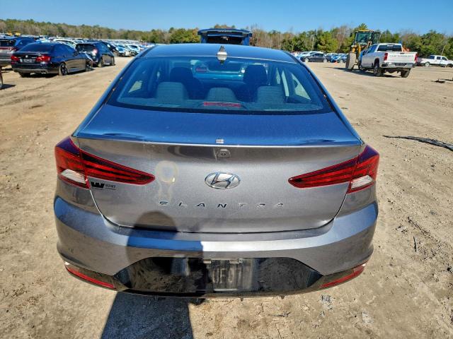 Hyundai ELANTRA Sel Image 3