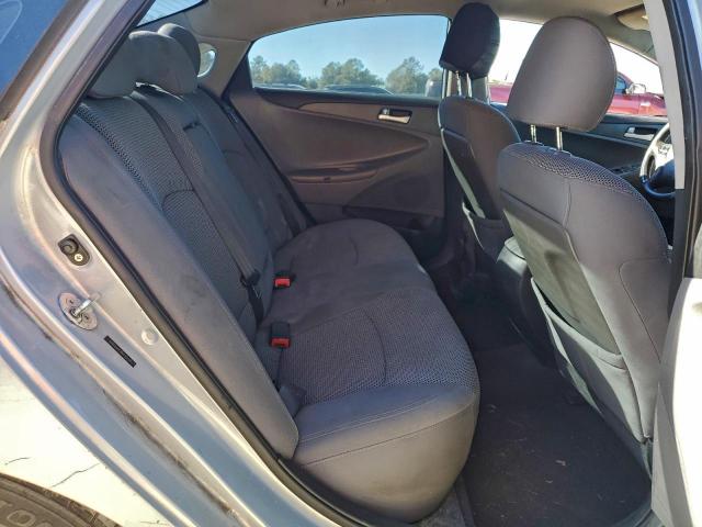 Hyundai SONATA Gls Image 6