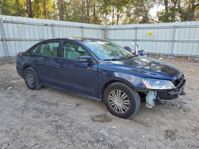 Volkswagen Passat S Image 11