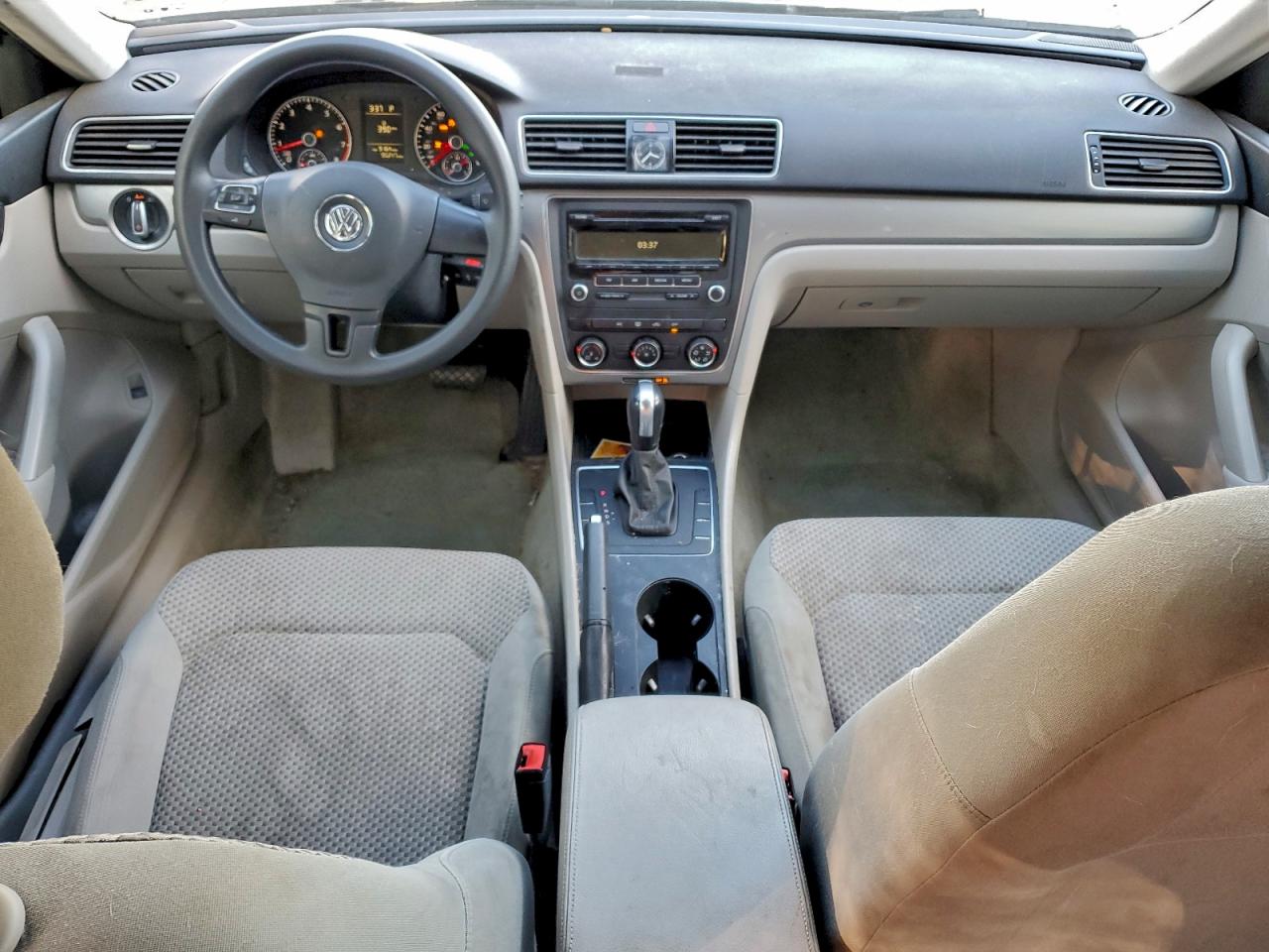Volkswagen Passat S Image 5