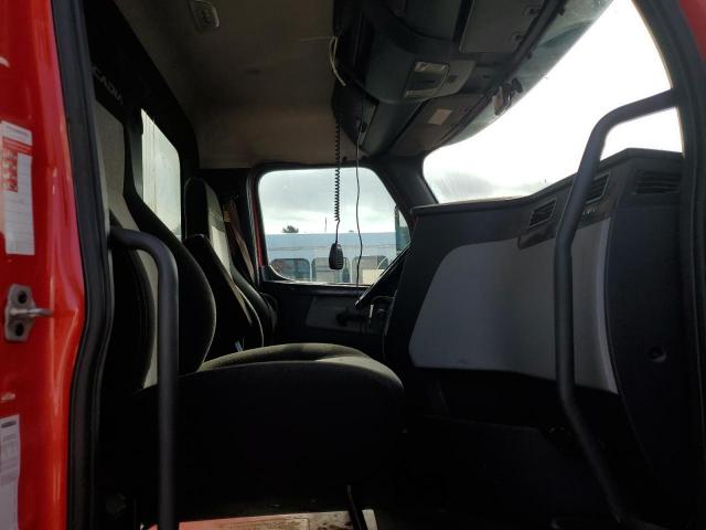 Freightliner Cascadia 1 Image 2