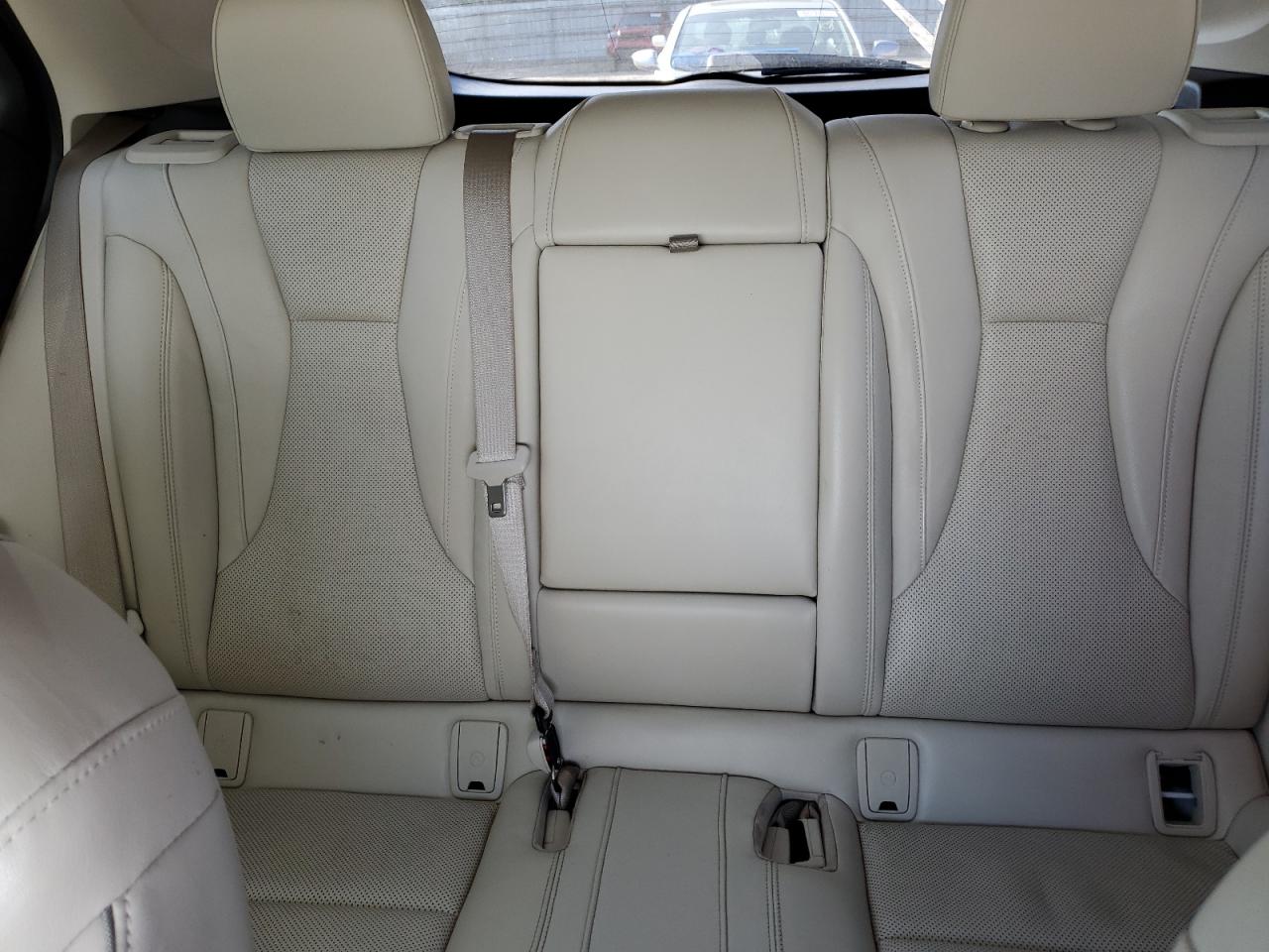 Buick Envision Essence Image 11