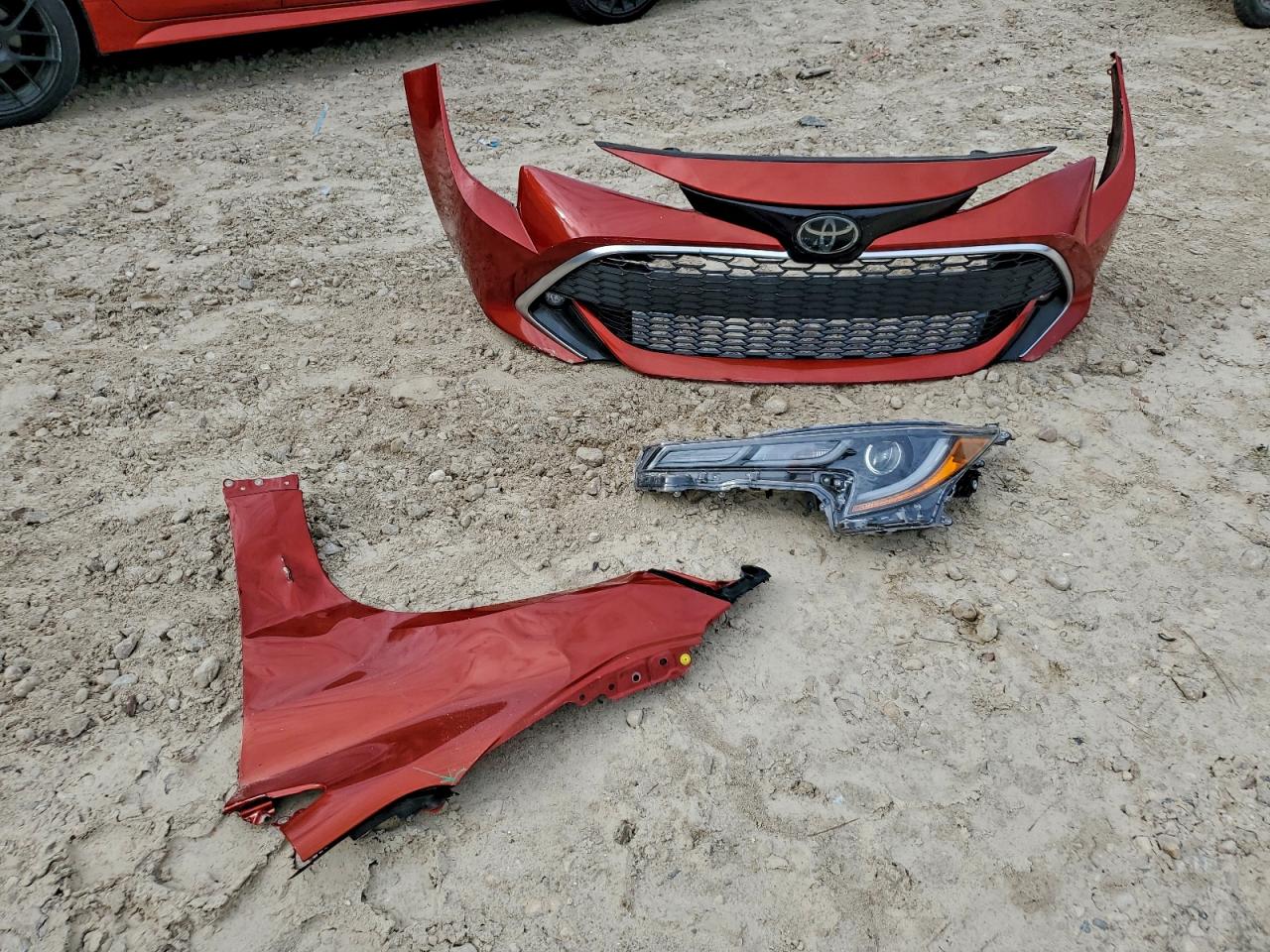 Toyota Corolla Xse Image 12