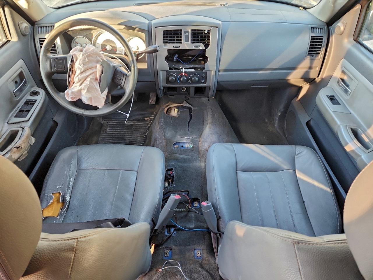 Dodge Dakota Quad Laramie Image 4