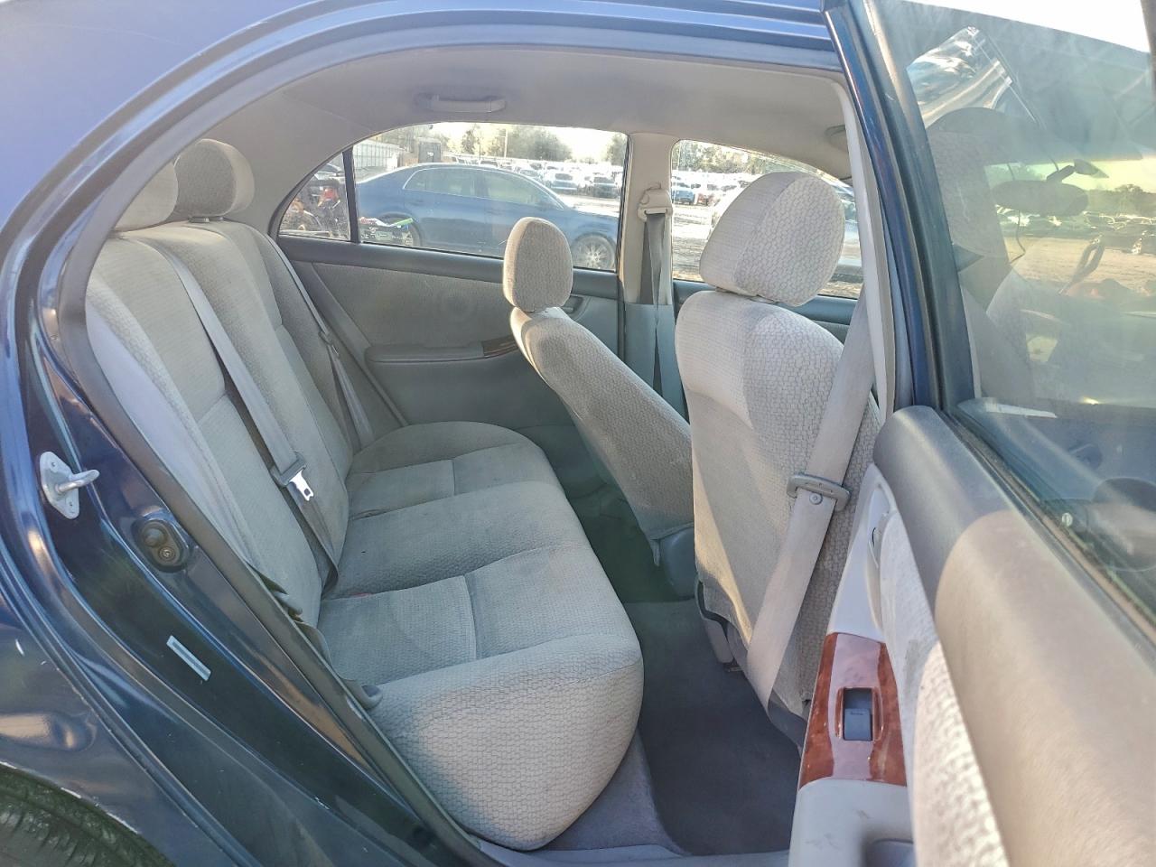 Toyota Corolla Ce Image 13