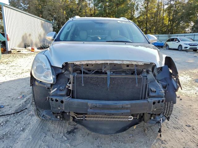 Buick Enclave Image 11