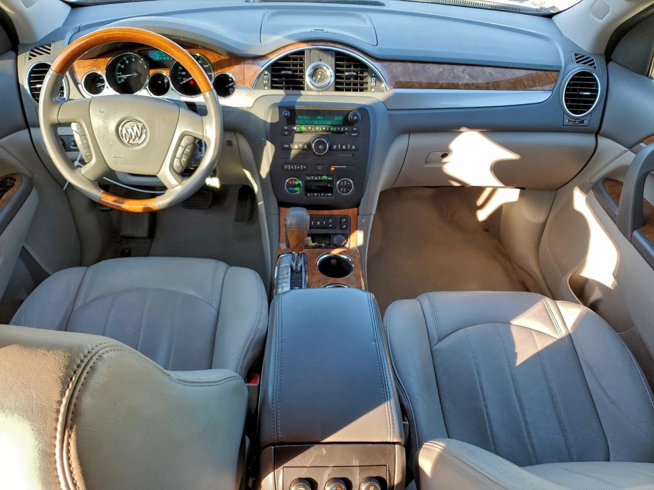 Buick Enclave Image 6