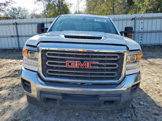 GMC Sierra K3500 Image 3