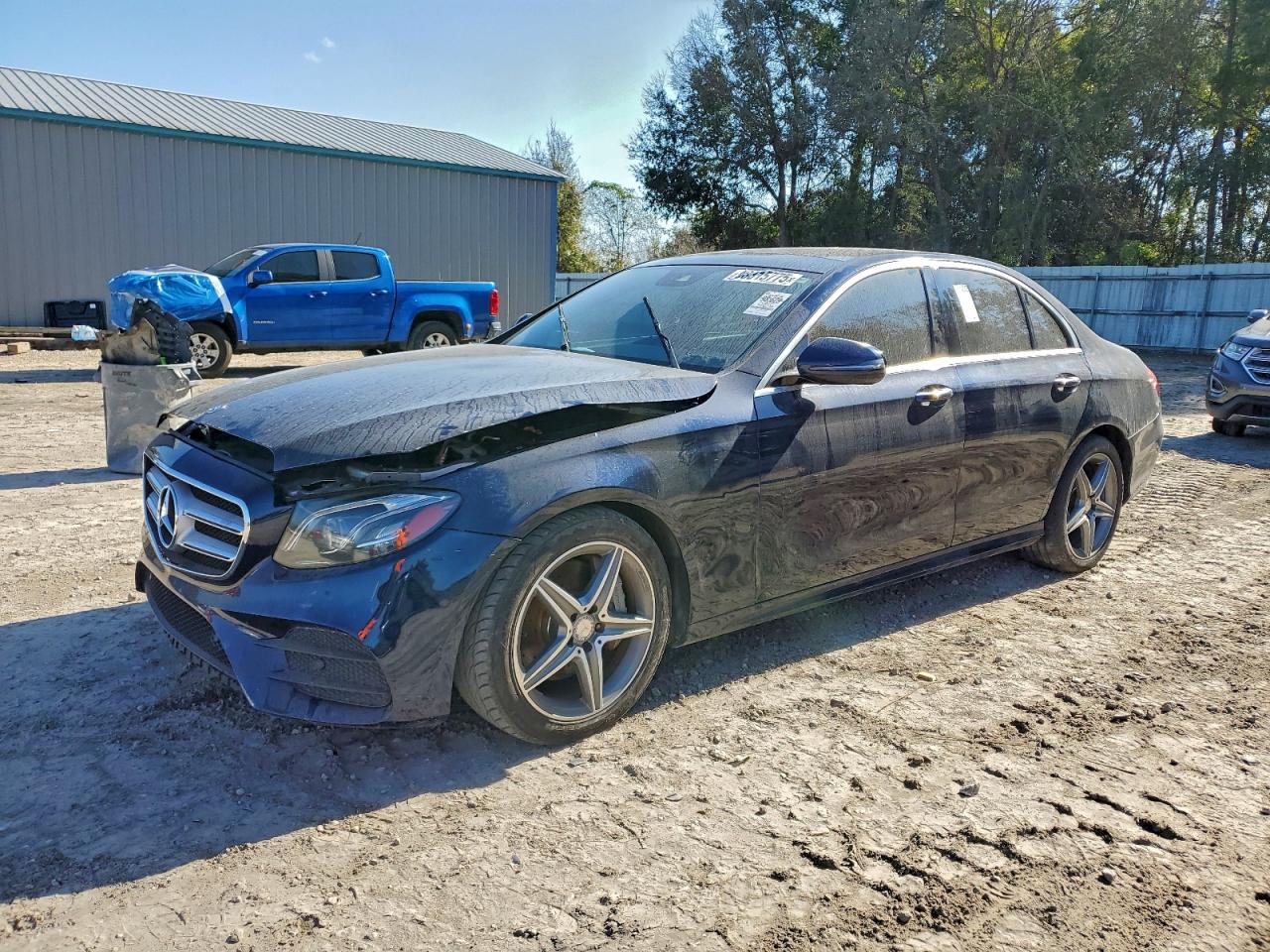 Mercedes-Benz E-Class 300 Image 1