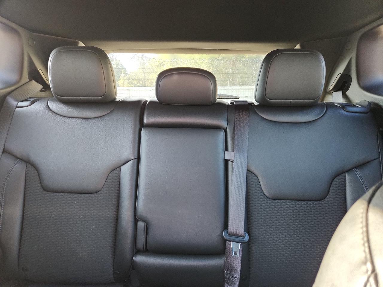 Jeep Compass Latitude Image 5