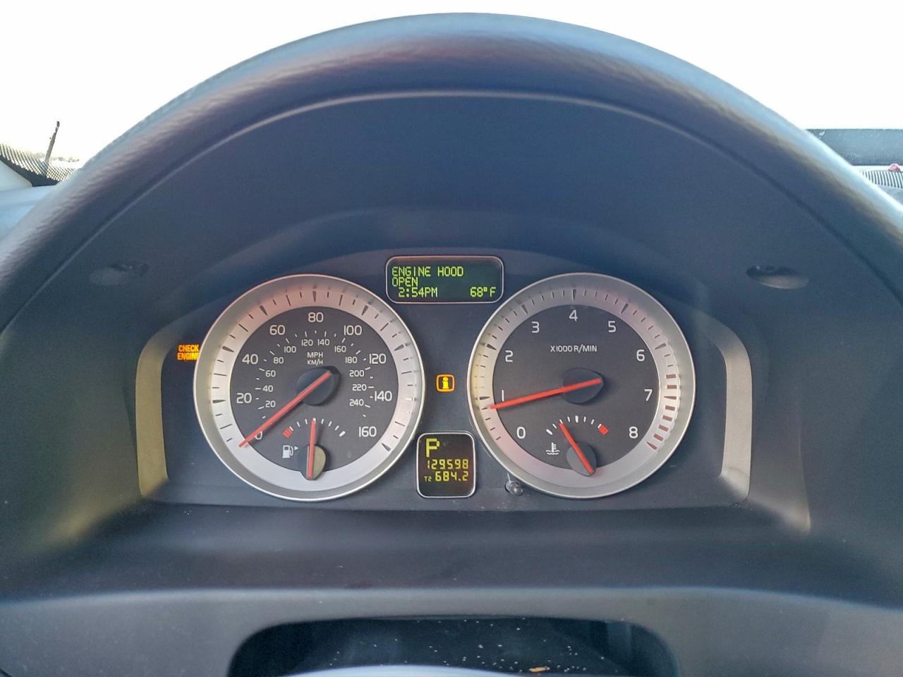 Volvo C70 T5 Image 9