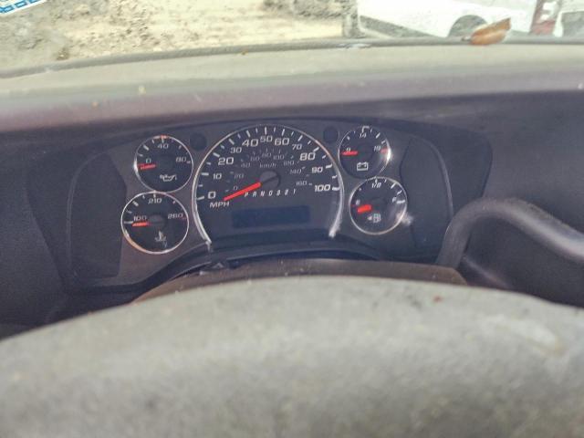 Chevrolet Express Image 9