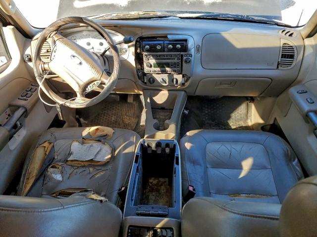 Ford Explorer Image 7