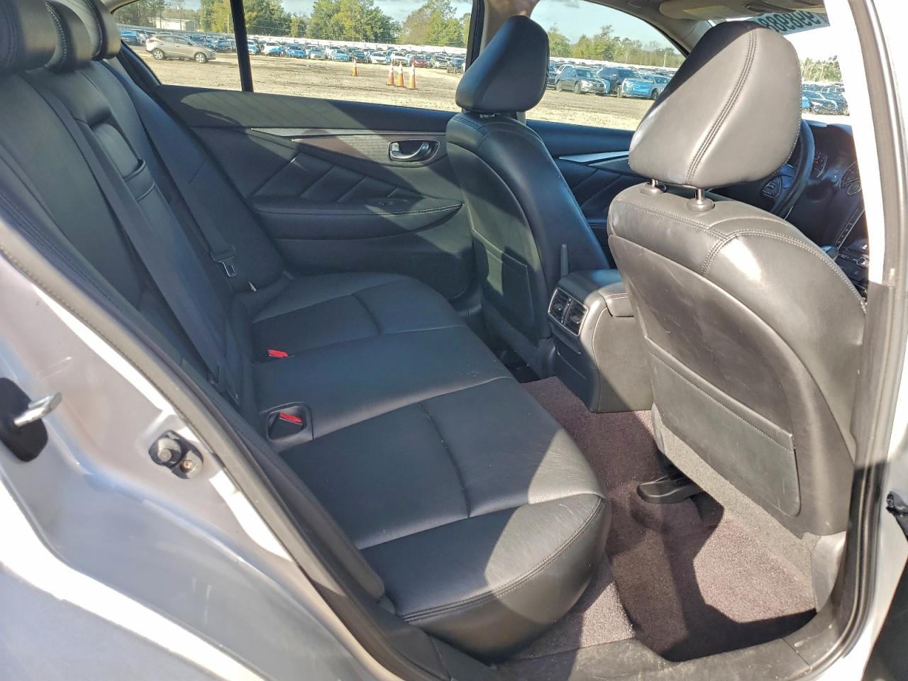 INFINITI Q50 Base Image 10