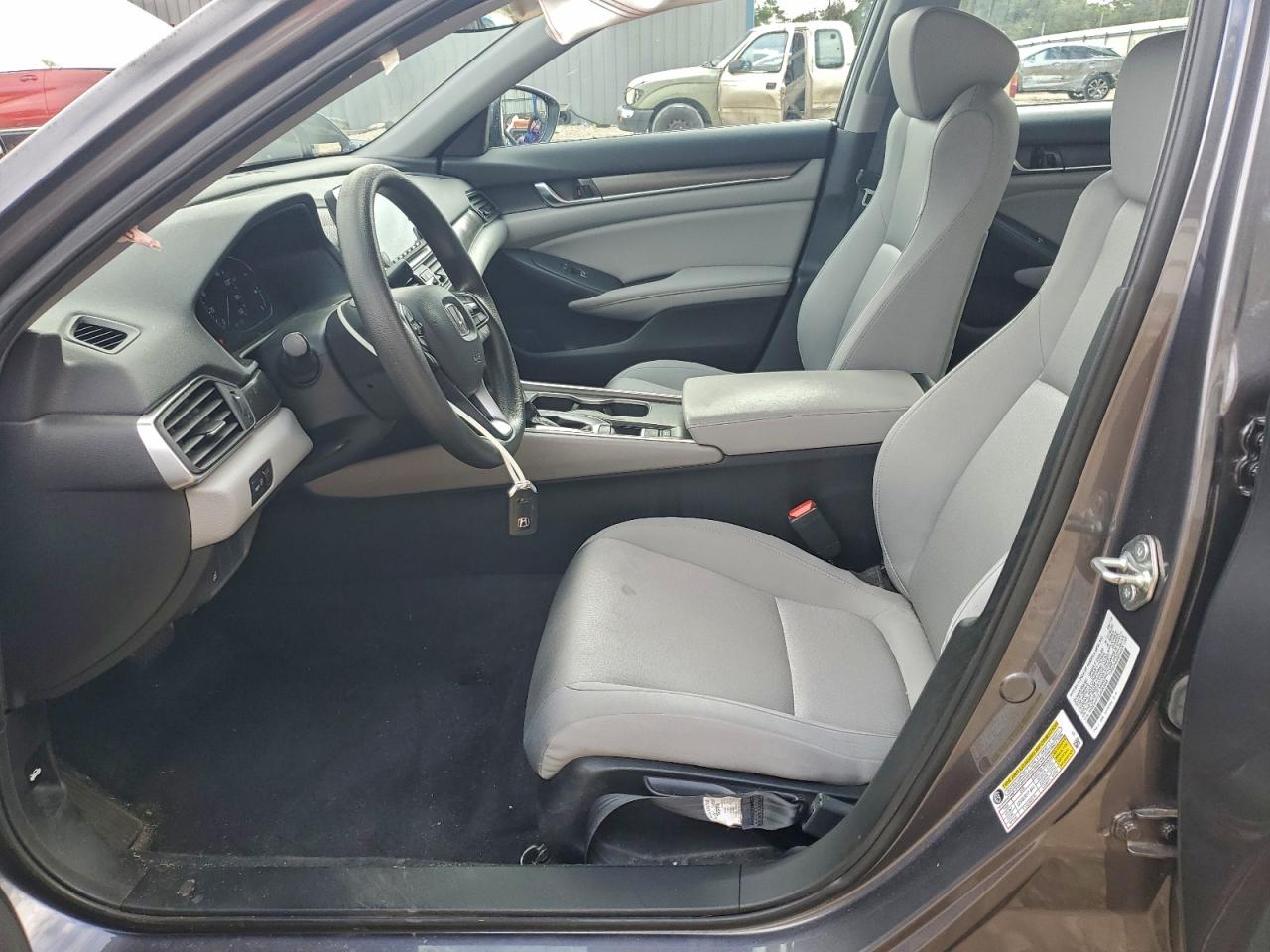 Honda Accord Lx Image 9