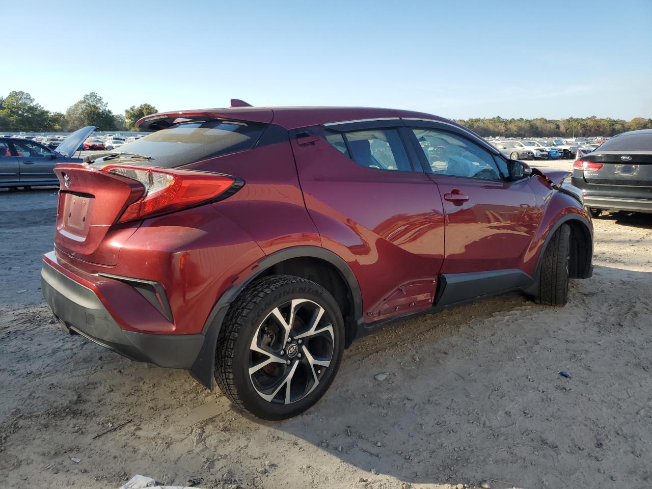 Toyota C-HR Xle Image 2