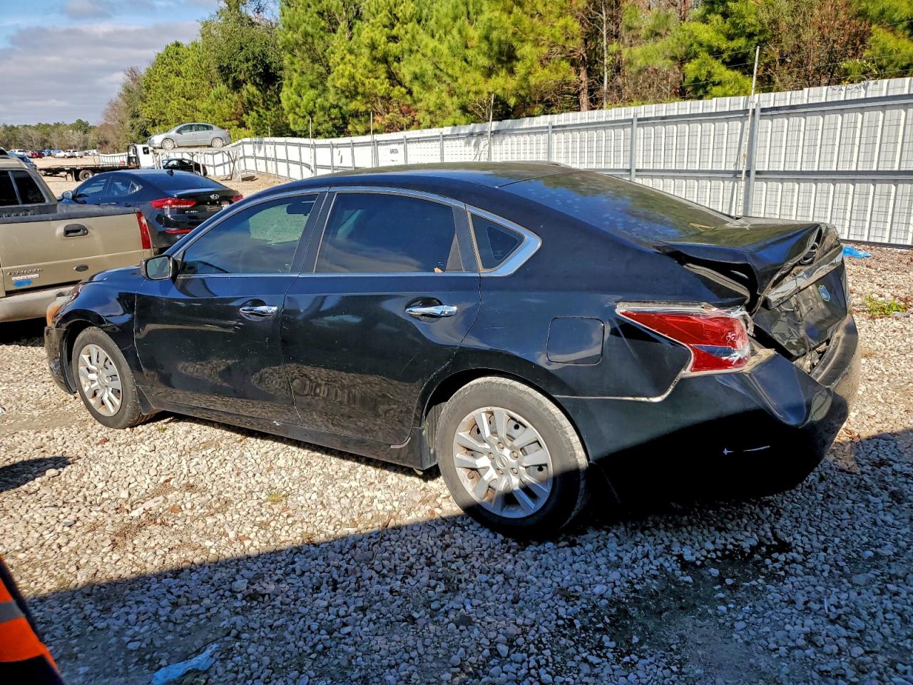Nissan Altima 2.5 Image 2