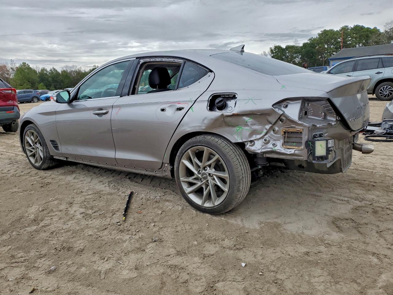 Genesis G70 Base Base Image 2