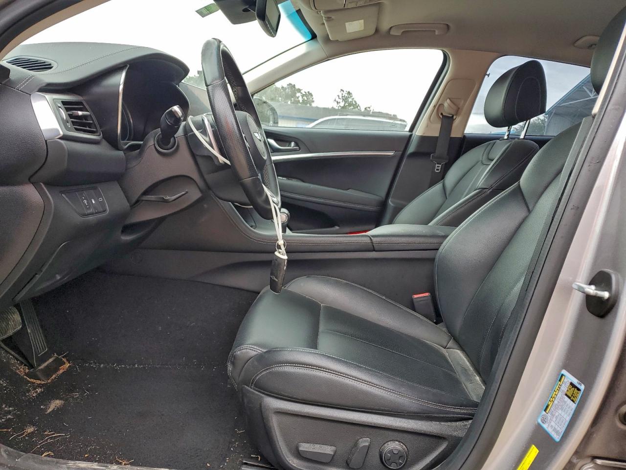 Genesis G70 Base Base Image 7