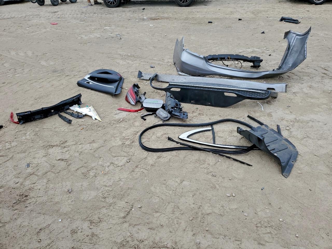 Genesis G70 Base Base Image 12