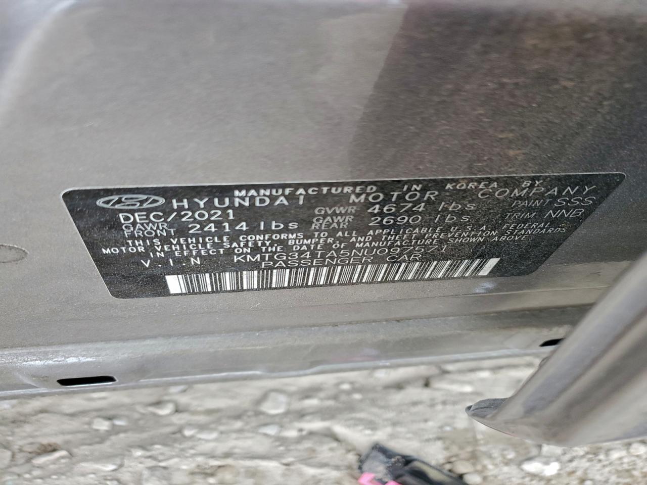 Genesis G70 Base Base Image 11