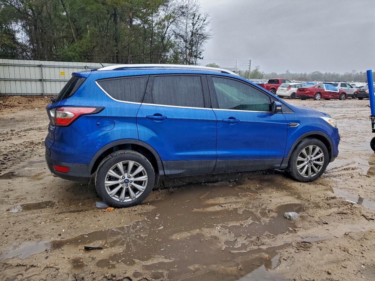 Ford Escape Titanium Image 7