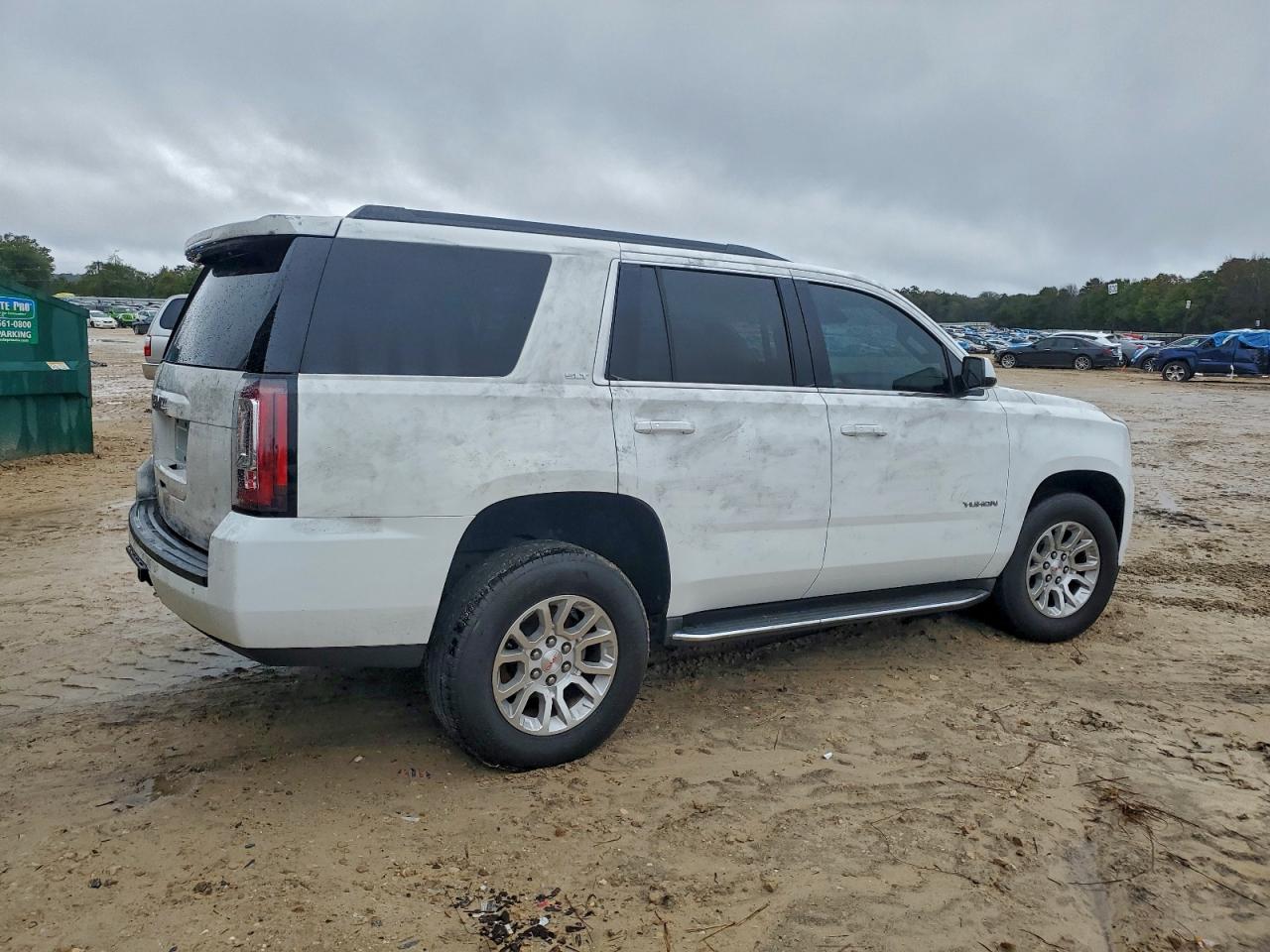 GMC Yukon Slt Image 2
