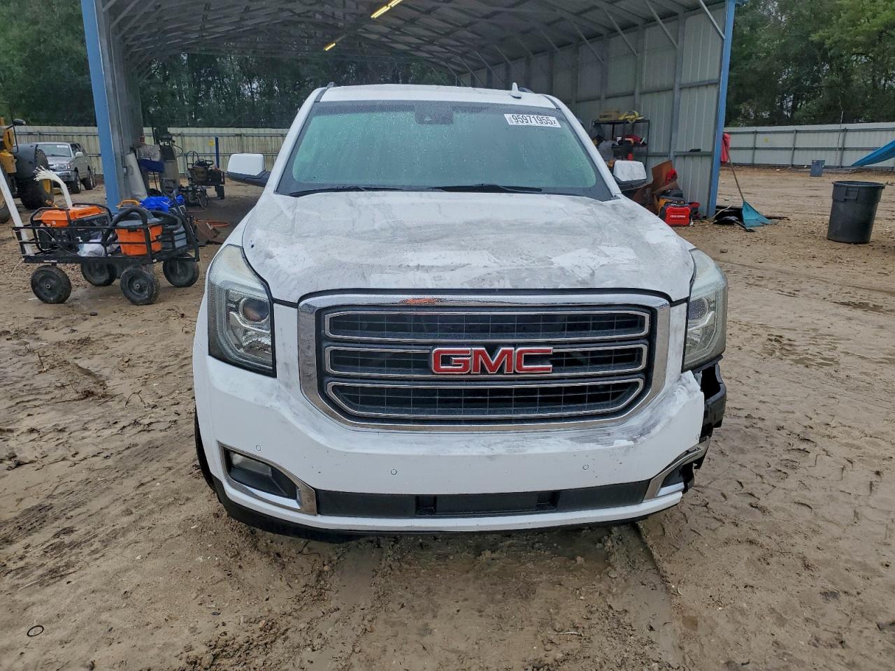 GMC Yukon Slt Image 8