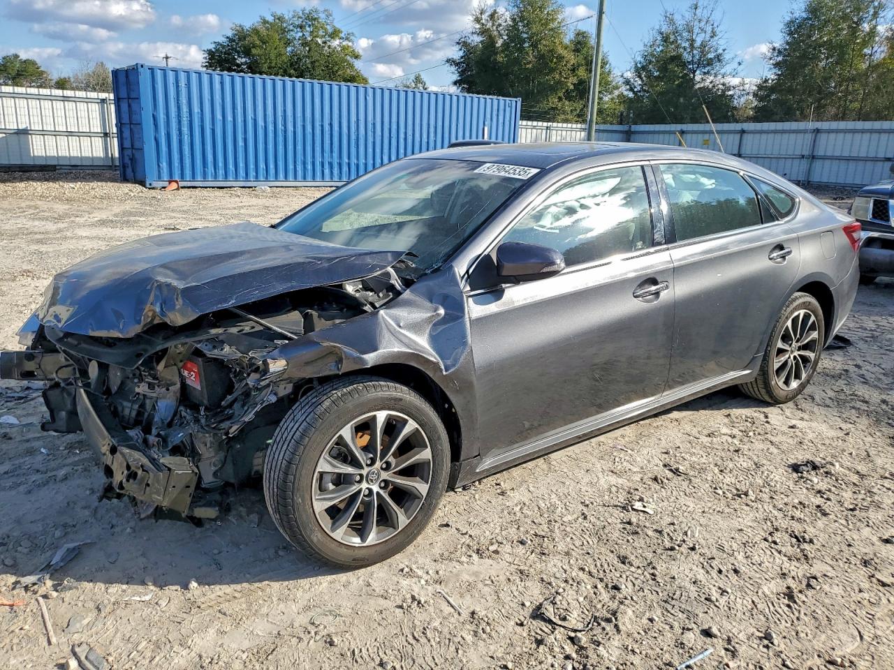 Toyota Avalon Xle Image 1