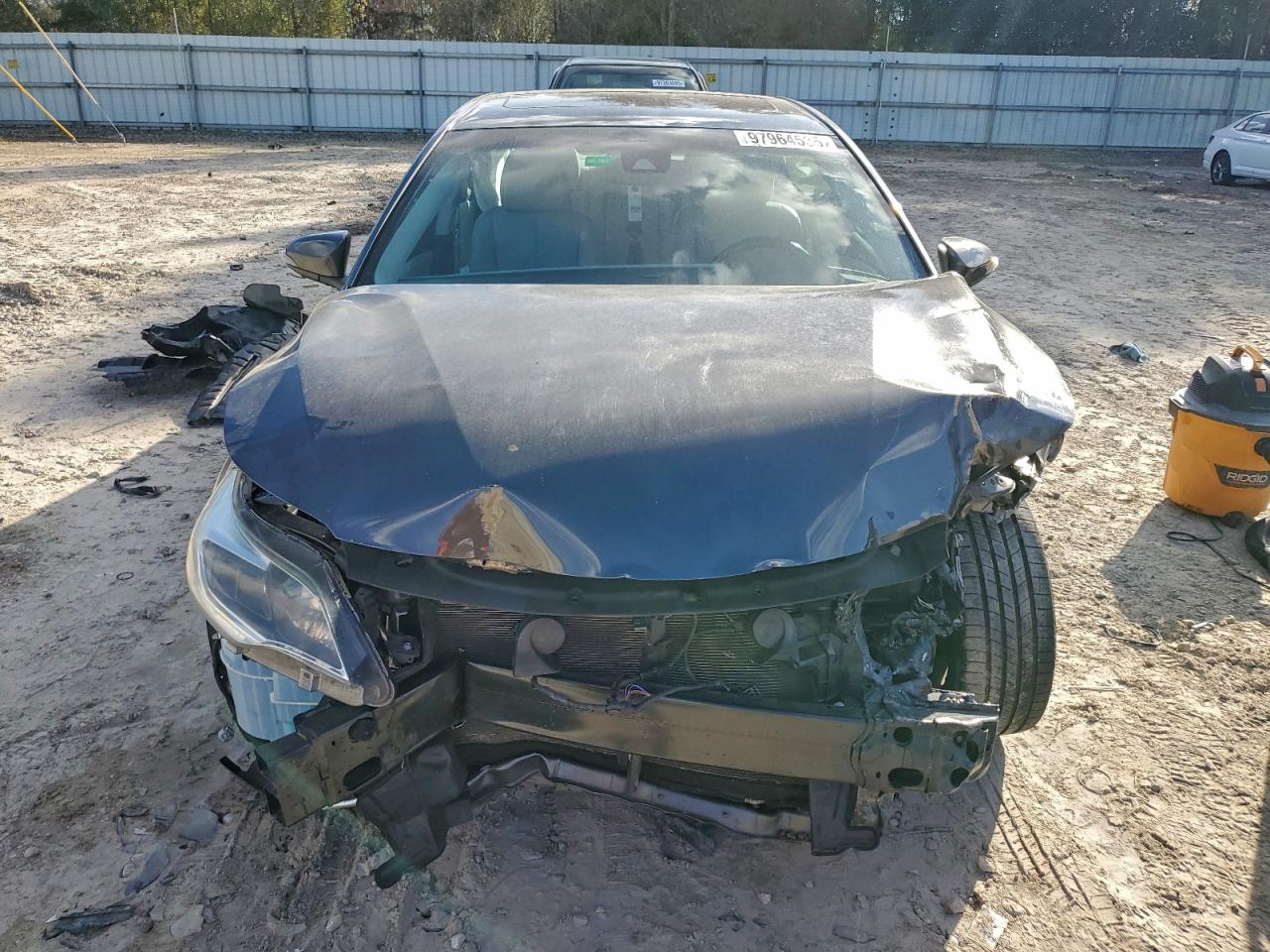 Toyota Avalon Xle Image 8