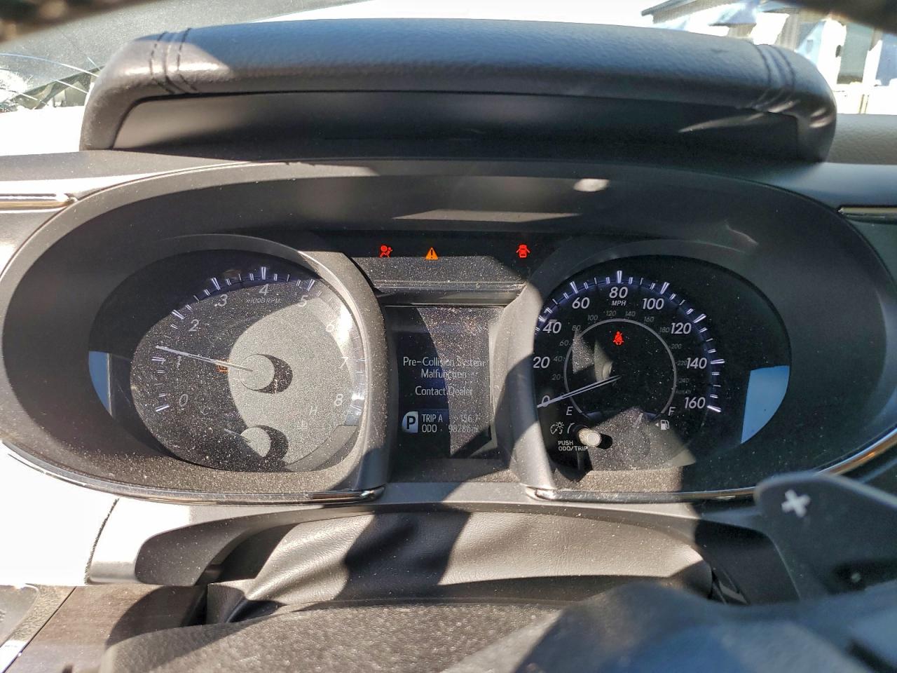 Toyota Avalon Xle Image 3