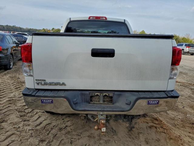 Toyota Tundra Crewmax Limited Image 7